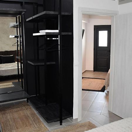 Aethrea Apartments ฮารากิ ภายนอก รูปภาพ